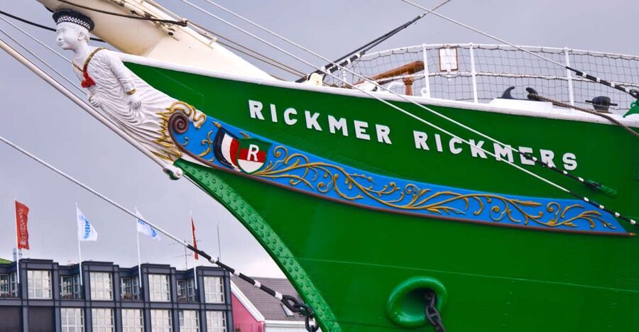 Hamburg: RICKMER RICKMERS Museum Entry Ticket - First Steps Onboard: The Museum Area and the Restored Core