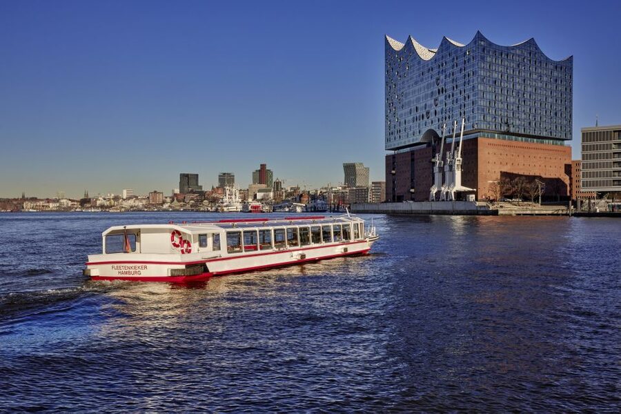 Hamburg: Sightseeing Cruise through the City's Waterways - Speicherstadt from the water: red-brick warehouses and trade details