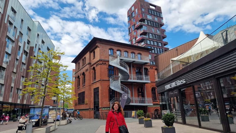 Hamburg: Speicherstadt, HafenCity + Elbphilharmonie Tour - Elbphilharmonie Plaza after the tour: worth trying if you can get in