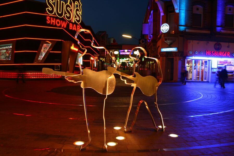 Hamburg St Pauli: Red Light District Walking Tour - What you learn from a St. Pauli expert (the story behind the streets)