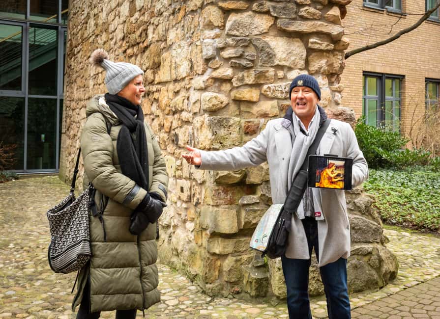 Hannover: Crime Walking Tour - Georgsplatz to Kröpcke: turning Hannover streets into evidence