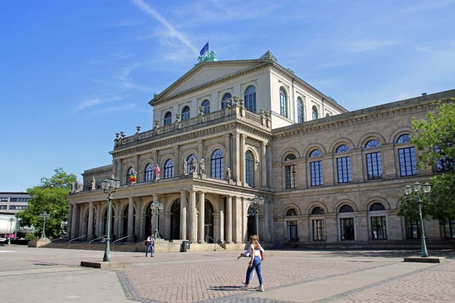 Hannover: Culinary Walking Tour Downtown + Old Town - How the five tastings work, and how to not overdo it