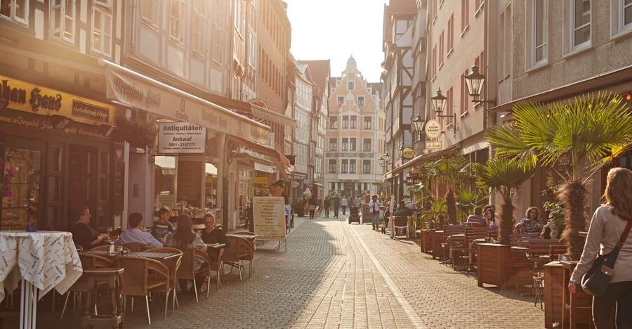 Hannover: Guided City Walk - Old Town half-timbered corners you can actually picture