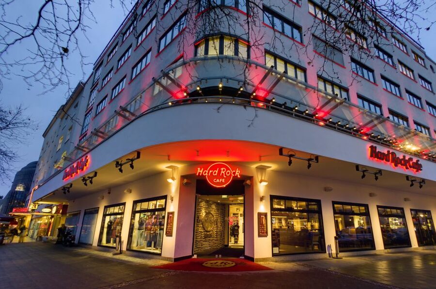 Hard Rock Cafe Berlin with Set Menu for Lunch or Dinner - Desserts and the included drink: the part you’ll feel at the end