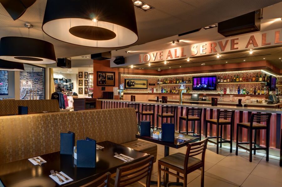 Hard Rock Cafe Berlin with Set Menu for Lunch or Dinner - Service and pacing in 75 minutes: what to expect when you arrive