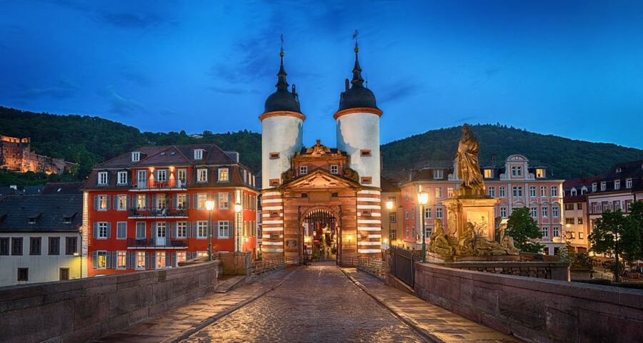 Heidelberg: Night Watchman Historic Adventure Tour - Price and value for a group up to 25