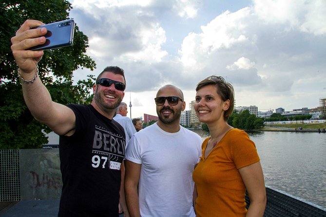 Highlights & Hidden Gems With Locals: Best of Berlin Private Tour - The Private Guide Factor: When the Tour Feels Personal
