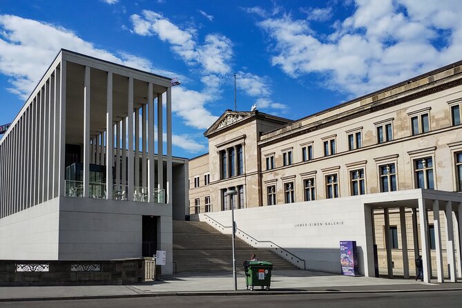 Highlights Tour: Explore Berlin's unique Museum Island - The Old and New Palace: Architecture, Museums, and a Complicated Story