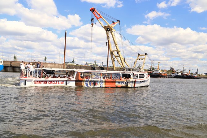 Hop-on hop-off on the water with the Maritime Circle Line in Hamburg - Quick booking advice so you do not get stuck