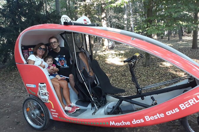 Individual City Tour - Rickshaw Sightseeing in Berlin - Meeting at World Time Clock, then getting your bearings fast