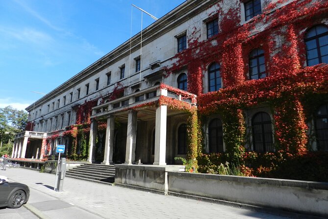 Inside the Third Reich (Private Tour) - Isartor and Platzl, where the story starts in the beer-hall era