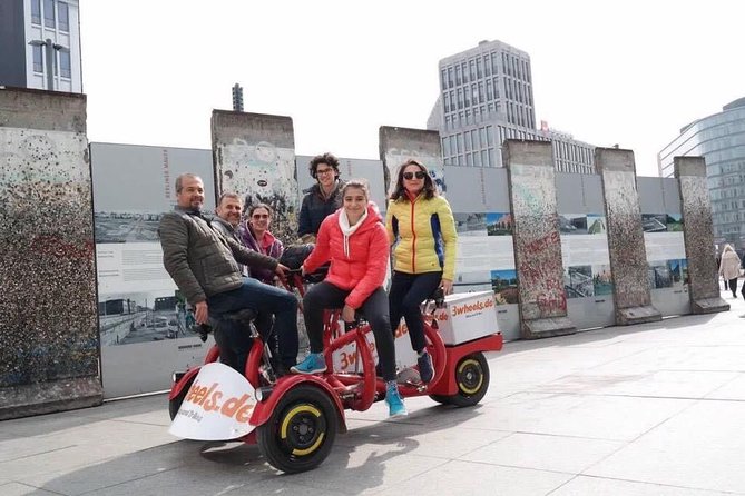 Jetbike Berlin fun bike beer bike - Where you start at Brandenburg Gate and why that opening matters
