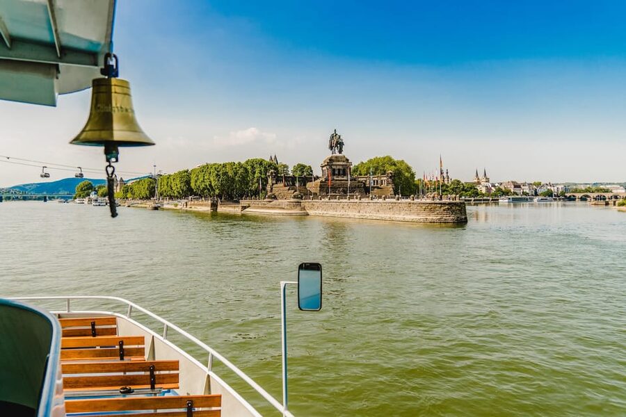 Koblenz: Panoramic Cruise on Moselle River to Winningen - Starting at Konrad-Adenauer-Ufer Brücke and getting your bearings fast