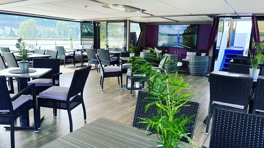 Koblenz: Sunset Boat Cruise - Meeting point at Bridge 10, plus what to bring