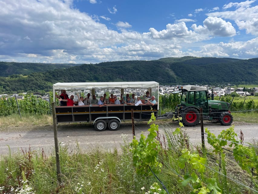 Kröv, Mosel: Covered wagon ride through the vineyards with wine tasting - Key highlights you will actually care about