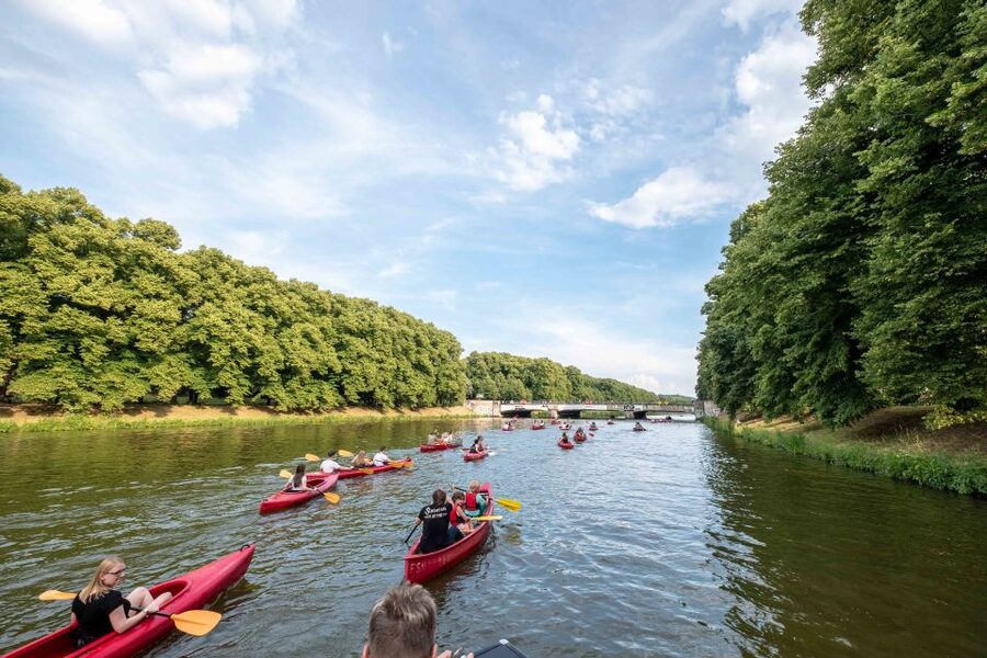 Leipzig: 3-Hour City Canoe Tour - Past Leipzig’s biggest park and Scheibenholz racecourse (1867)