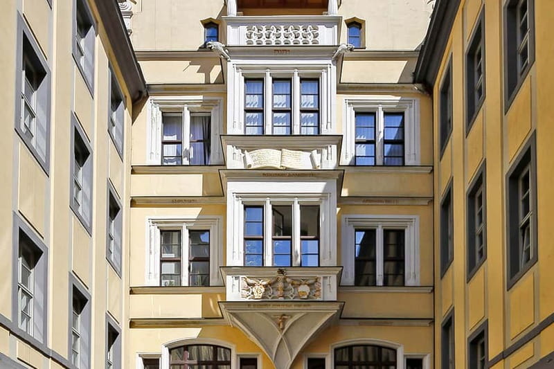 Leipzig: Courtyards, Houses, Trade - Passage Tour in German - Start at Katharinenstrasse 8, in the middle of Leipzig’s old trade area