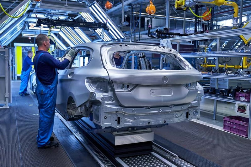 Leipzig: Exclusive BMW & MINI Behind-the-Scenes Factory Tour - Time, pacing, and the walking you should plan for