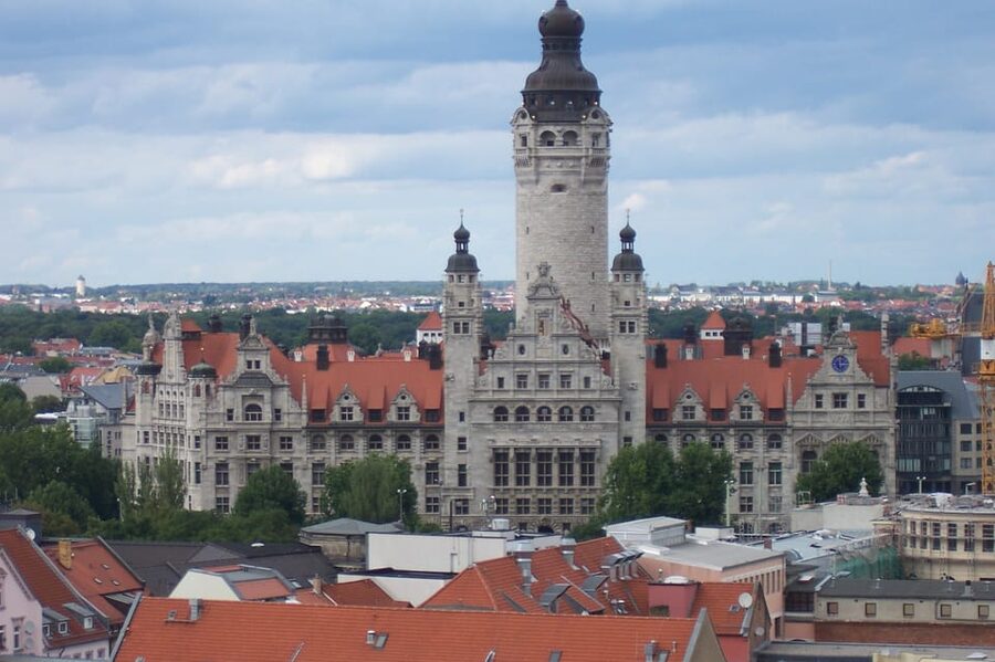 Leipzig: Guided tour through the New Town Hall - Meeting on Burgplatz, then getting oriented fast