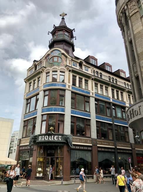 Leipzig: Old Town Tour - innovative & entertaining - Oelßner’s Hof Passage and the Passagen you might miss