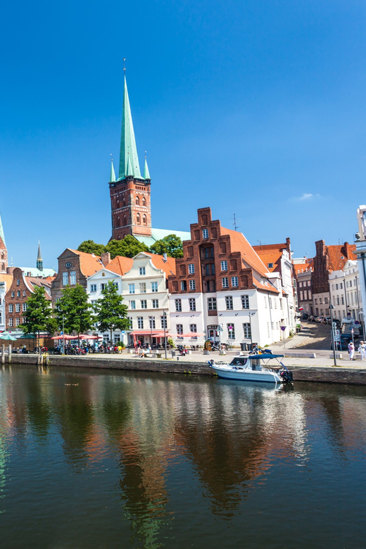Lübeck: 1-Hour Splash Bus City Tour - A Bus That Turns into a Boat on the Trave River