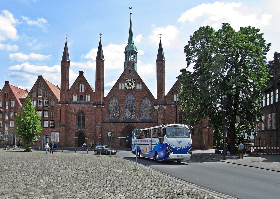Lübeck: 1-Hour Splash Bus City Tour - Meeting at An der Untertrave 92 Without Stress