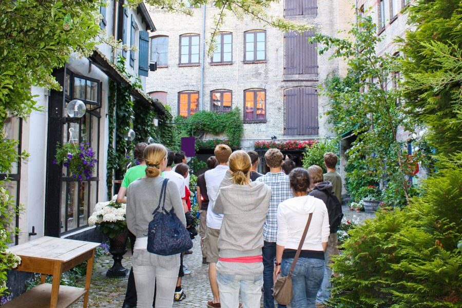 Lübeck: Entertaining Tour Through Hidden Courtyards - Practical Tips for a Comfortable Hidden-Courtyard Walk