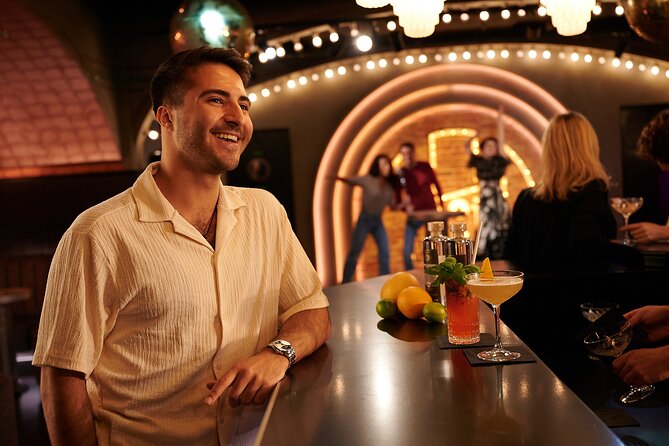Madame Tussauds Berlin Admission Ticket - Berlin-themed moments: Golden 20s, the wall, and music icons
