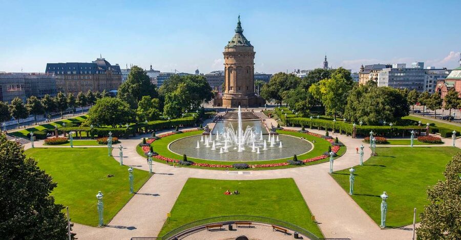 Mannheim, guided Walking Tour: Discover Mannheim - The palace that sets Mannheim’s tone