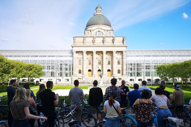 Mini Classic Bike Tour @ 4pm incl. Beer Garden & Surfers 2,5 hrs - Marienplatz to Platzl: the old-center magic of squares