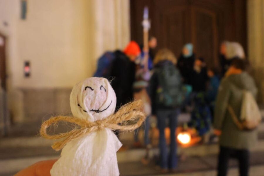München: Der Nachtwächter für Kinder - Führung auf Deutsch - Meeting Peter the Night Watchman at Marienplatz