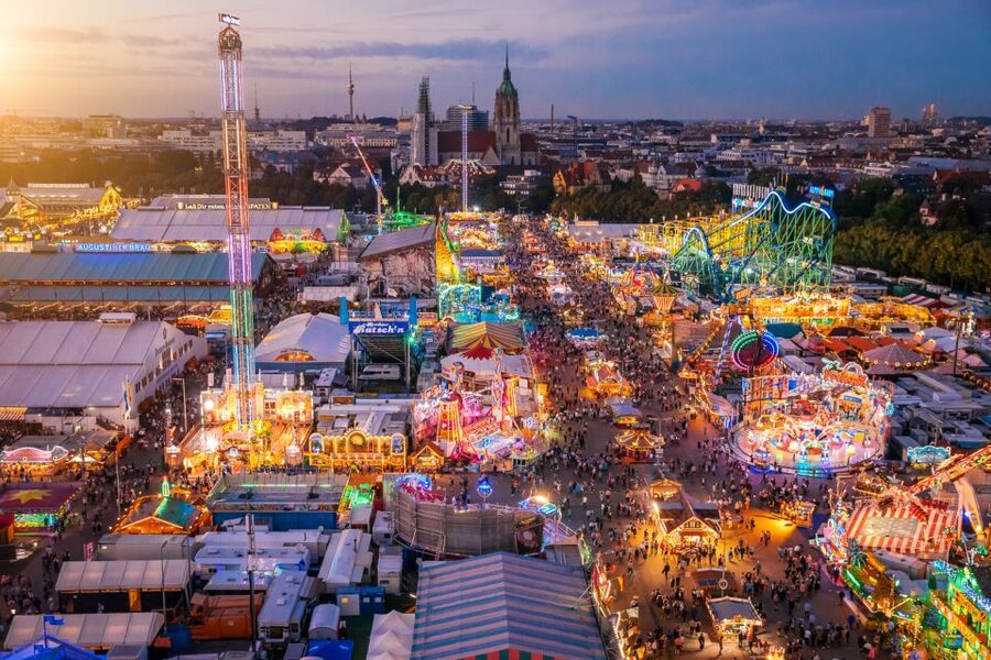 München: Oktoberfest Experience and Lunch in Tent - After the Group Portion: Explore Oktoberfest With Less Guesswork
