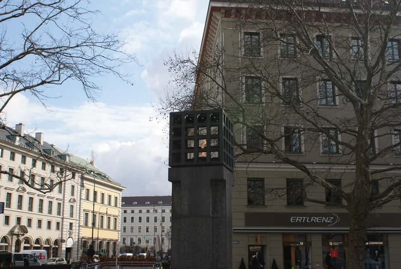 Munich and Nazi History Combination Day Tour Small Group - Munich walking tour: Nazi-era locations you can actually picture
