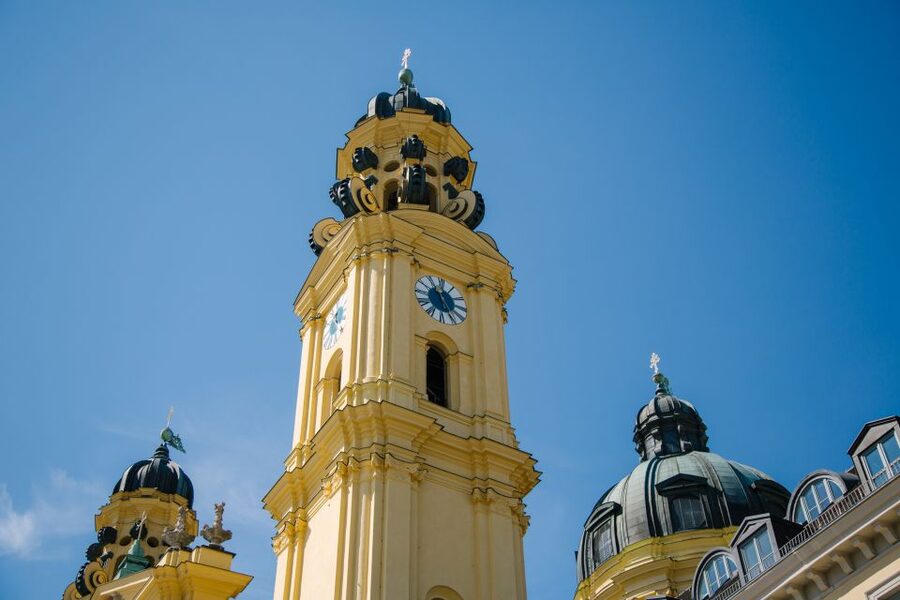Munich: Bike Tour with Beer Garden Break - Karolinenplatz, Königsplatz, and the Museum Mile You Actually Remember