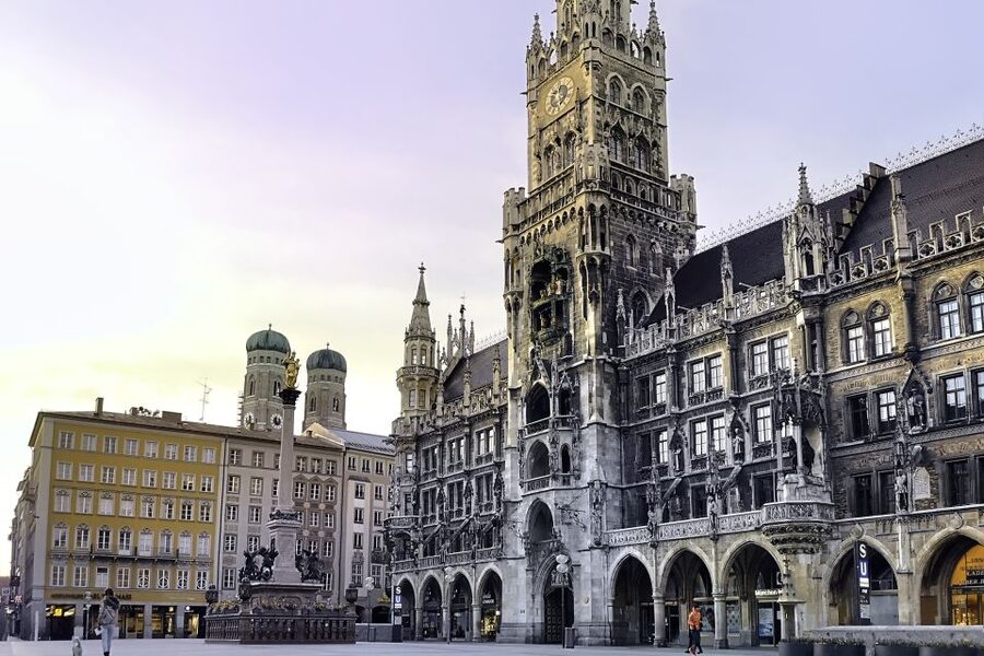 Munich: City Pass 45+ Top Attractions and Public Transport - Using the pass discounts without overspending