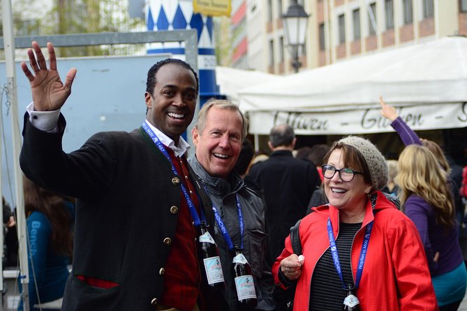 Munich City Walking Tour, includes Third Reich & Viktualienmarkt - Key reasons this walk works