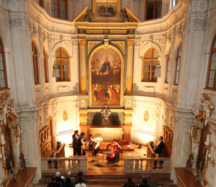 Munich: Concert in the Court Chapel of the Residenz - Holiday programs: Advent, Christmas, New Year’s Eve, and Good Friday
