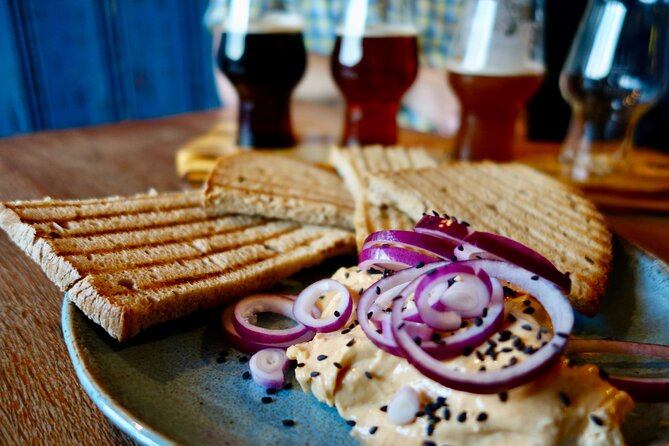 Munich Craft Beer & Cultural Tour With Snack - Wittelsbacherbrücke: 15 minutes of river views and stone details