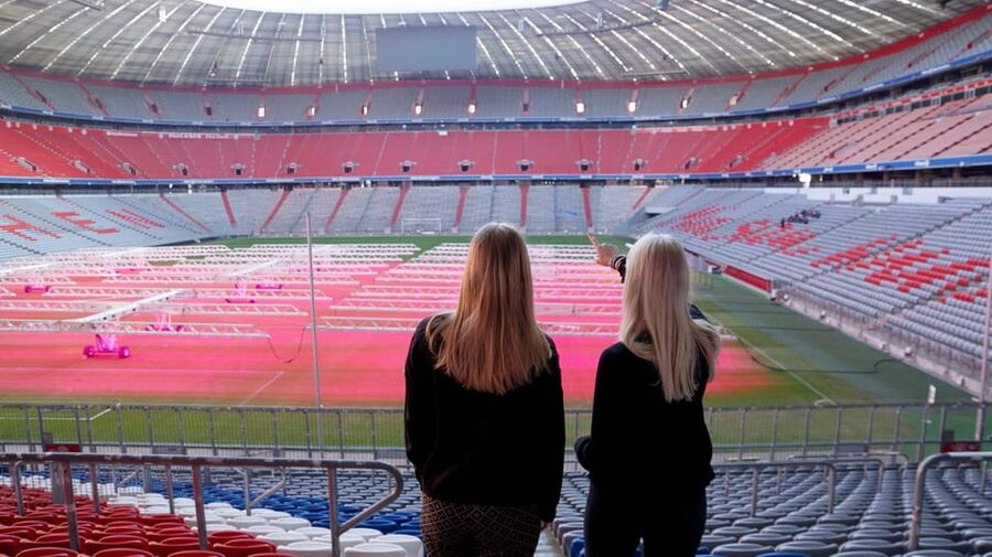 Munich: FC Bayern Museum + Arena View - North Stand Arena View: panoramic views built for photos and calm pacing