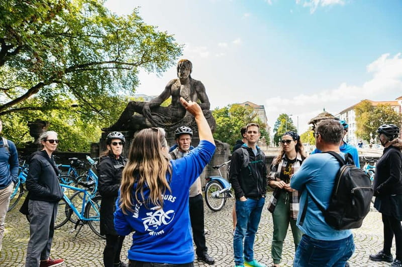 Munich: Guided City Tour by Bike with Beer Garden Stop - Old Town focus: from the Rathaus area to Hofbräuhaus