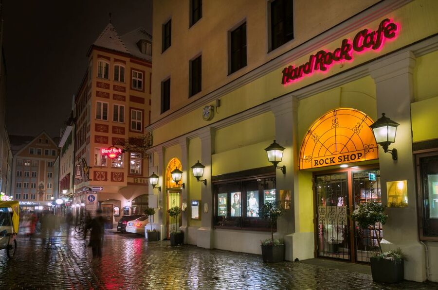 Munich: Hard Rock Cafe with Set Menu for Lunch or Dinner - What priority seating and skip-the-line really means for your time