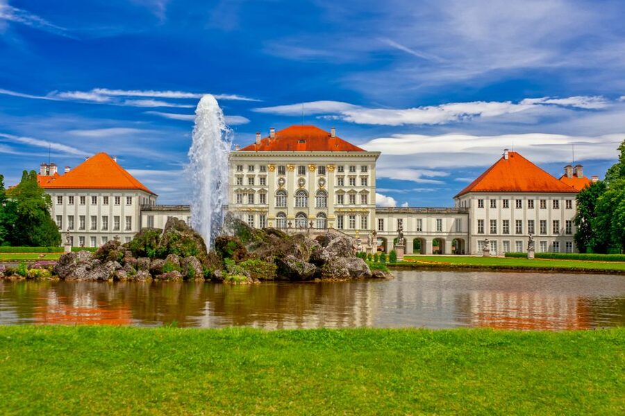 Munich Hop-On Hop-Off Tour: 1-Day or 2-Day Ticket - Schwabing: a different Munich vibe in a shorter, focused loop