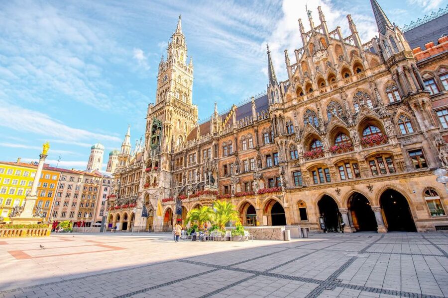 Munich Hop-On Hop-Off Tour: 1-Day or 2-Day Ticket - Audio guide tips so you actually learn something