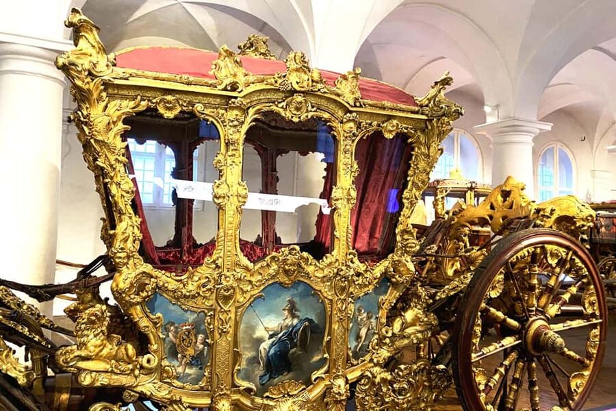 Munich Nymphenburg Palace & Carriage Museum Fast-Track Tour - Marstallmuseum Carriages: Court Travel Culture and Karl VII’s Coronation Coach
