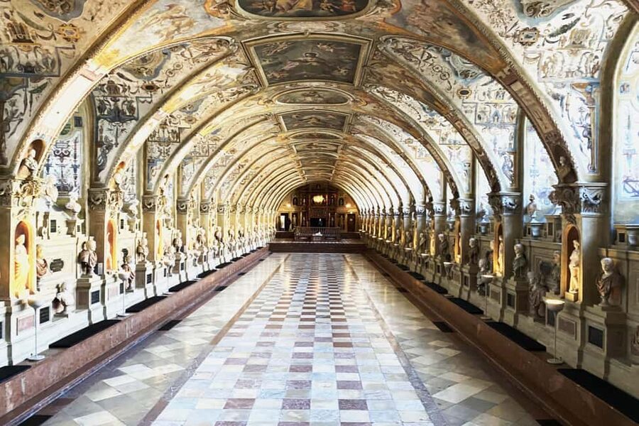 Munich Nymphenburg Palace & Carriage Museum Fast-Track Tour - Group Size, Language, and Comfort Tips That Save Your Trip
