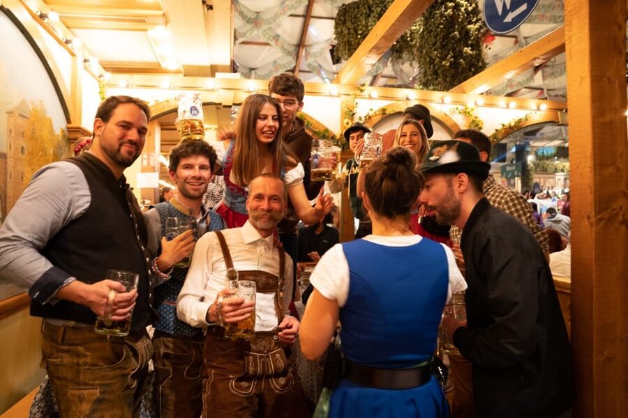 Munich: Oktoberfest Tent with a Local and After Party - After Oktoberfest Options: The 19 EUR Entry Detail