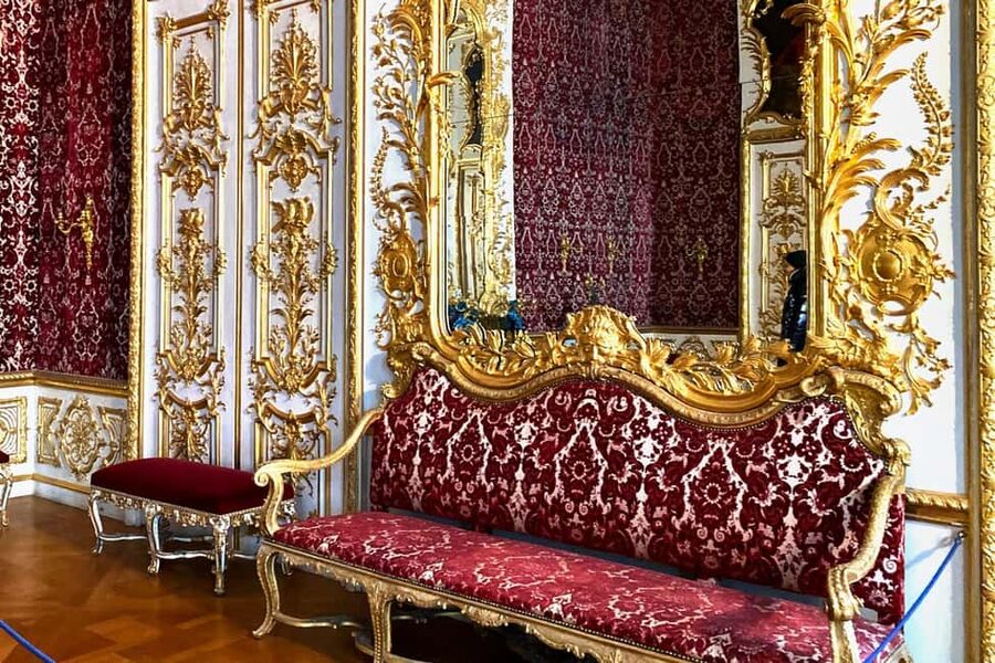 Munich: Residenz Palace and Hofgarten Skip-the-Line Tour - Inside the Residence Museum: a guided loop through 100+ rooms