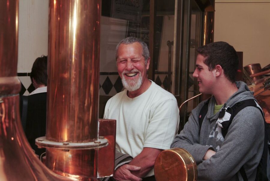 Munich's Beer Halls and Breweries: 3-Hour Guided Tour - Marienplatz kickoff: where Munich’s beer evening really starts