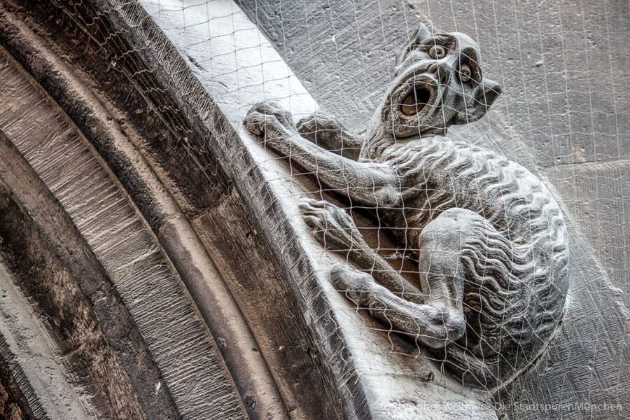 Munich: Spooky Tour of Old Town in German - From Frauenkirche toward Sendlinger Tor: pacing, photos, and route logic
