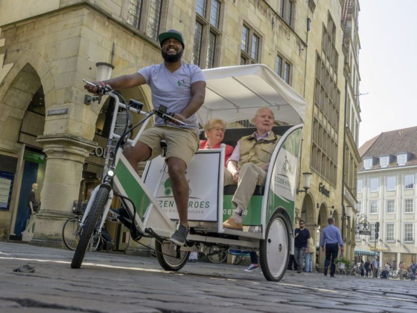 Münster-Highlights-Tour with Rickshaw-Guide - Aasee sculptures: the scenic pause that feels like a proper destination